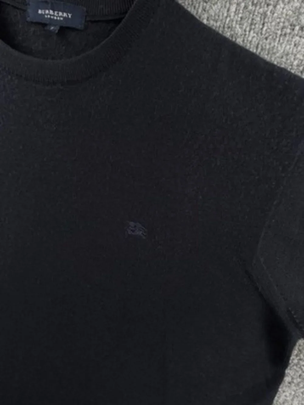 Burberry London Long Sleeve Mens Crew Neck 7 Navy Blue Sweater Pullover Logo